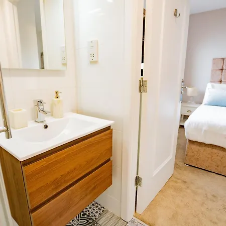 Luxury With Parking Апартаменты