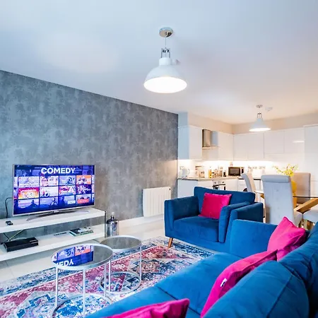 Luxury With Parking *