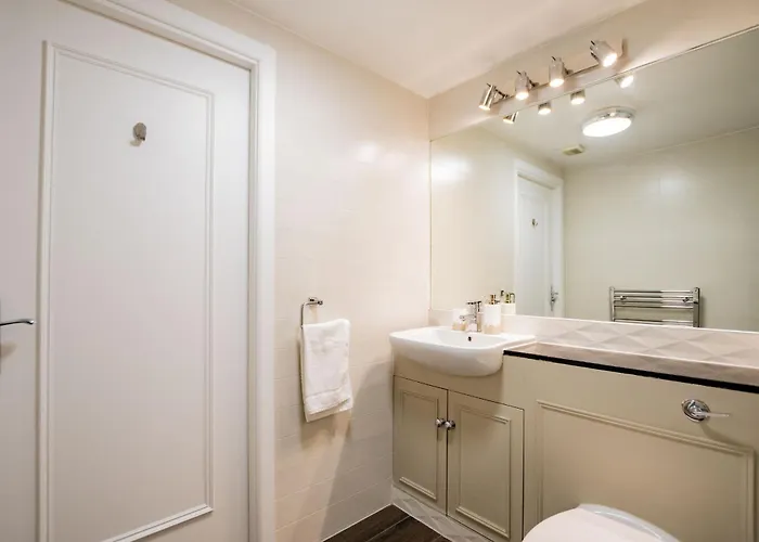 Luxury With Parking *