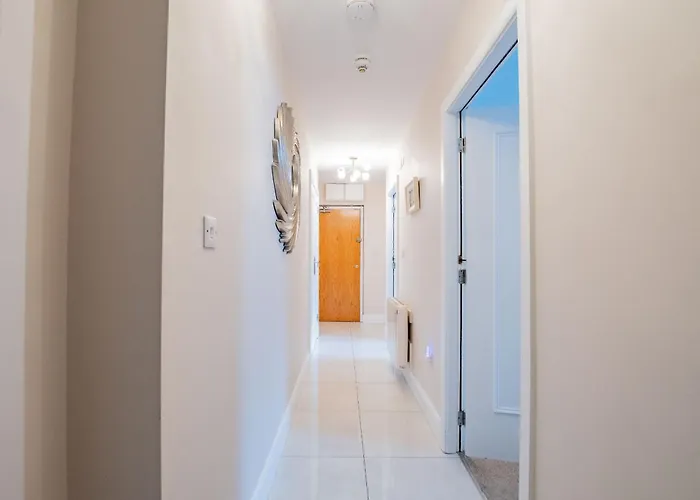 Luxury With Parking * Galway