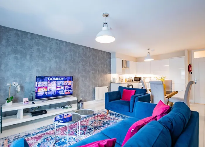 Luxury With Parking *